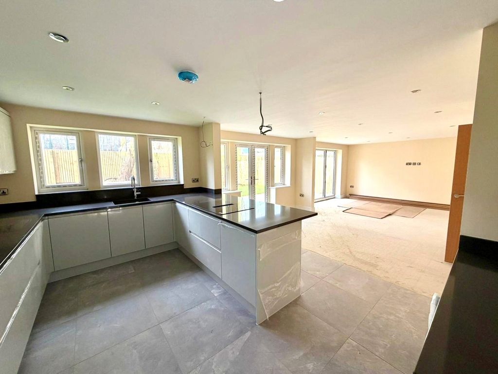 Additional image 5 of 6 bed detached house for saleManor Court, Horbury, Wakefield WF4