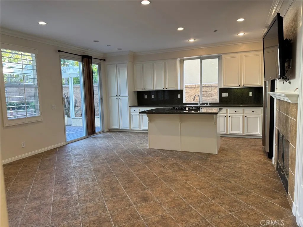 Additional image 44 of 16826 Pembrook Ln, Huntington Beach, CA 92649