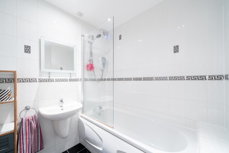 Additional image 6 of 2 Bed Flat, Thames Heights, SE1, N1 7GU