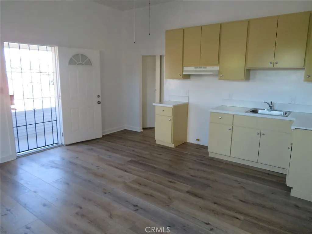 Additional image 4 of 156 E Colden Ave, Los Angeles, CA 90003