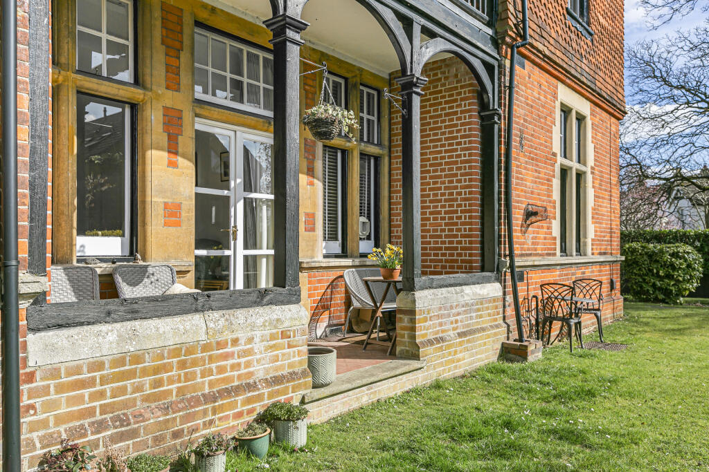 Additional image 19 of Akrill House, Hollybush Lane, Harpenden, Hertfordshire