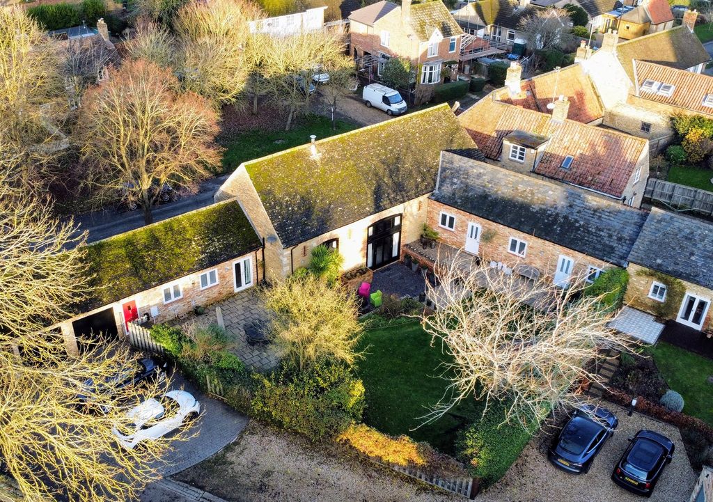 Additional image 2 of 5 bed barn conversion for saleCherry Orton Road, Peterborough PE2