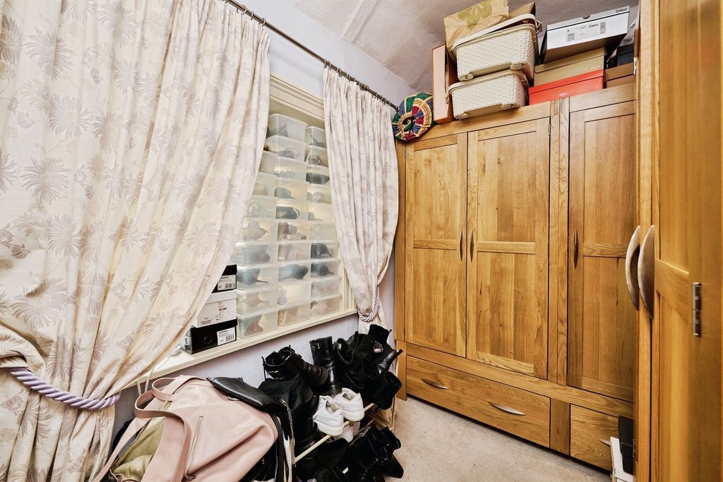 Additional image 16 of 5 bed detached house for saleWelmore Road, Glinton, Peterborough PE6