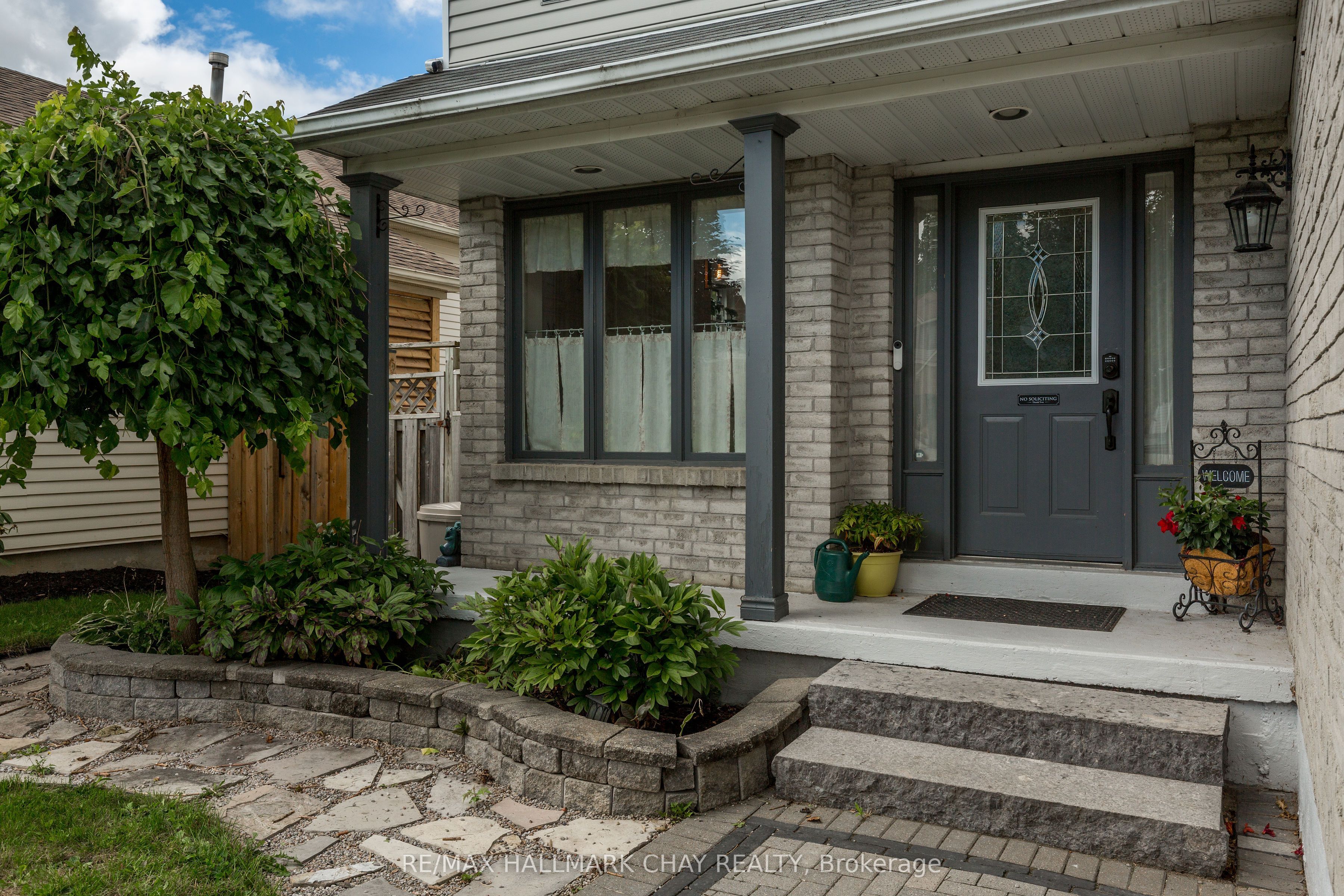 Additional image 3 of 18 Gosney Crescent, Barrie, ON, L4N 6T6