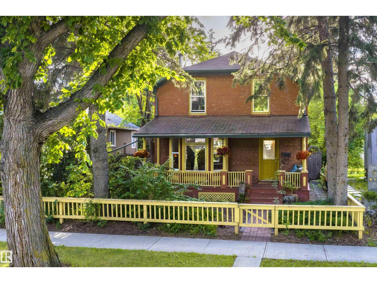 Additional image 2 of 7024 105a Street NW, Edmonton, AB, T6H2R5