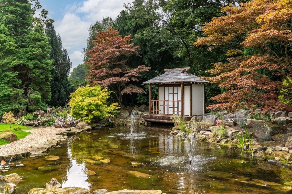 Additional image 50 of 8 bed detached house for saleThorner Lane, Scarcroft, Leeds LS14