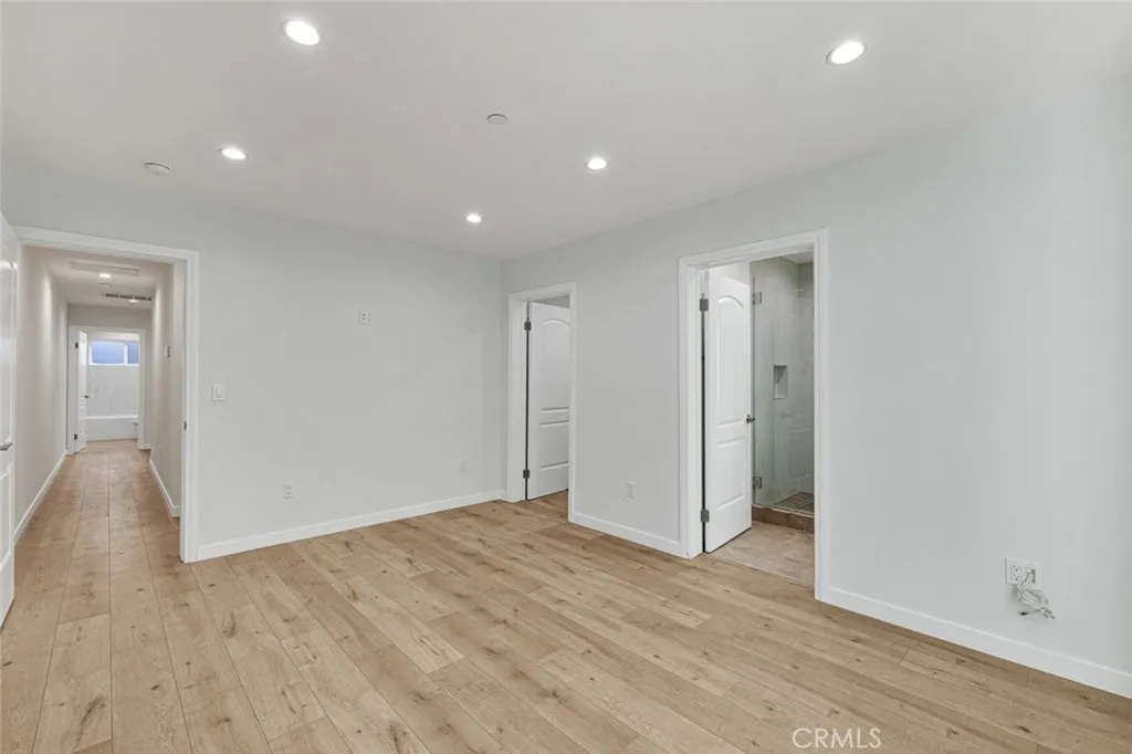 Additional image 16 of 569 E Cypress Avenue, Burbank, CA 91501