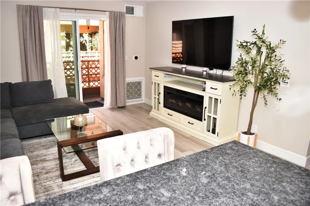 Additional image 24 of 6815 Remmet Ave Unit 213, Canoga Park, CA 91303