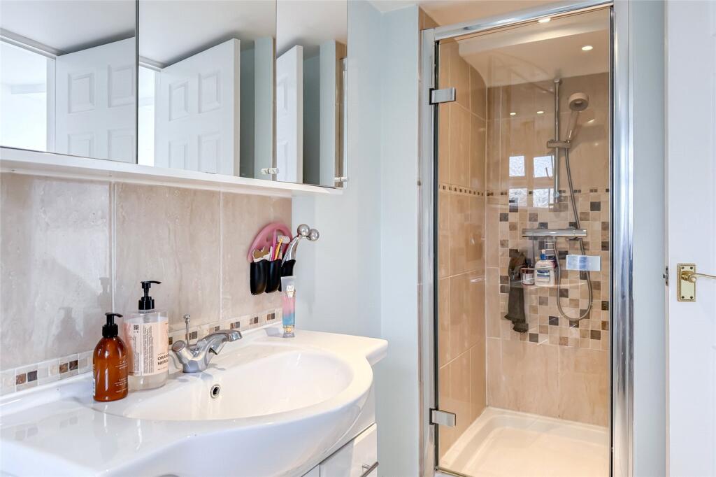 Additional image 11 of Hopground Close, St. Albans, Hertfordshire, AL1