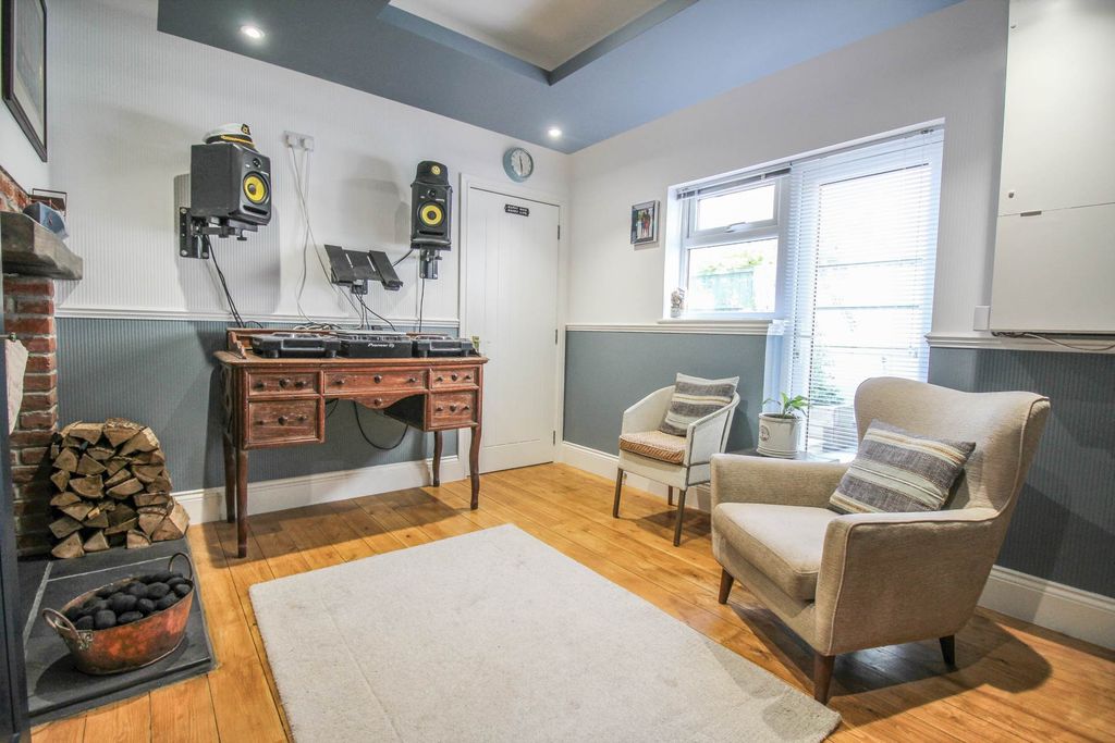 Additional image 16 of 4 bed semi-detached house for saleSevern Road, Weston-Super-Mare BS23