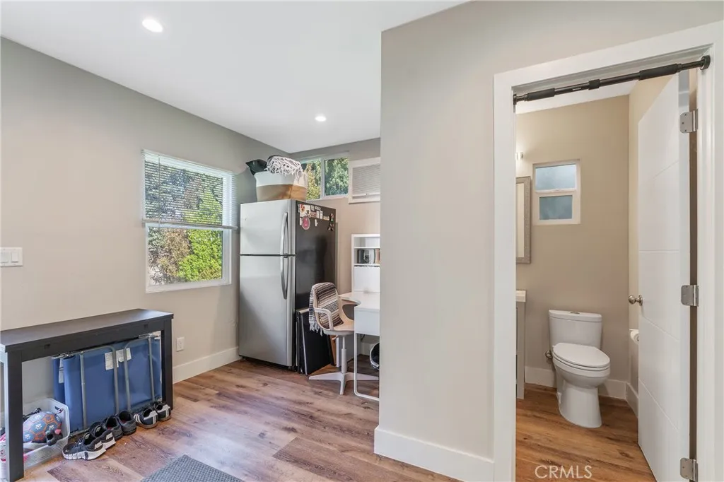 Additional image 23 of 8034 Airlane Avenue, Los Angeles, CA 90045