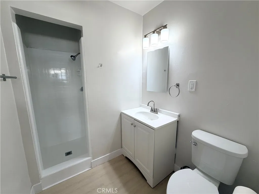 Additional image 11 of 11523 Menlo Avenue Unit D, Hawthorne, CA 90250