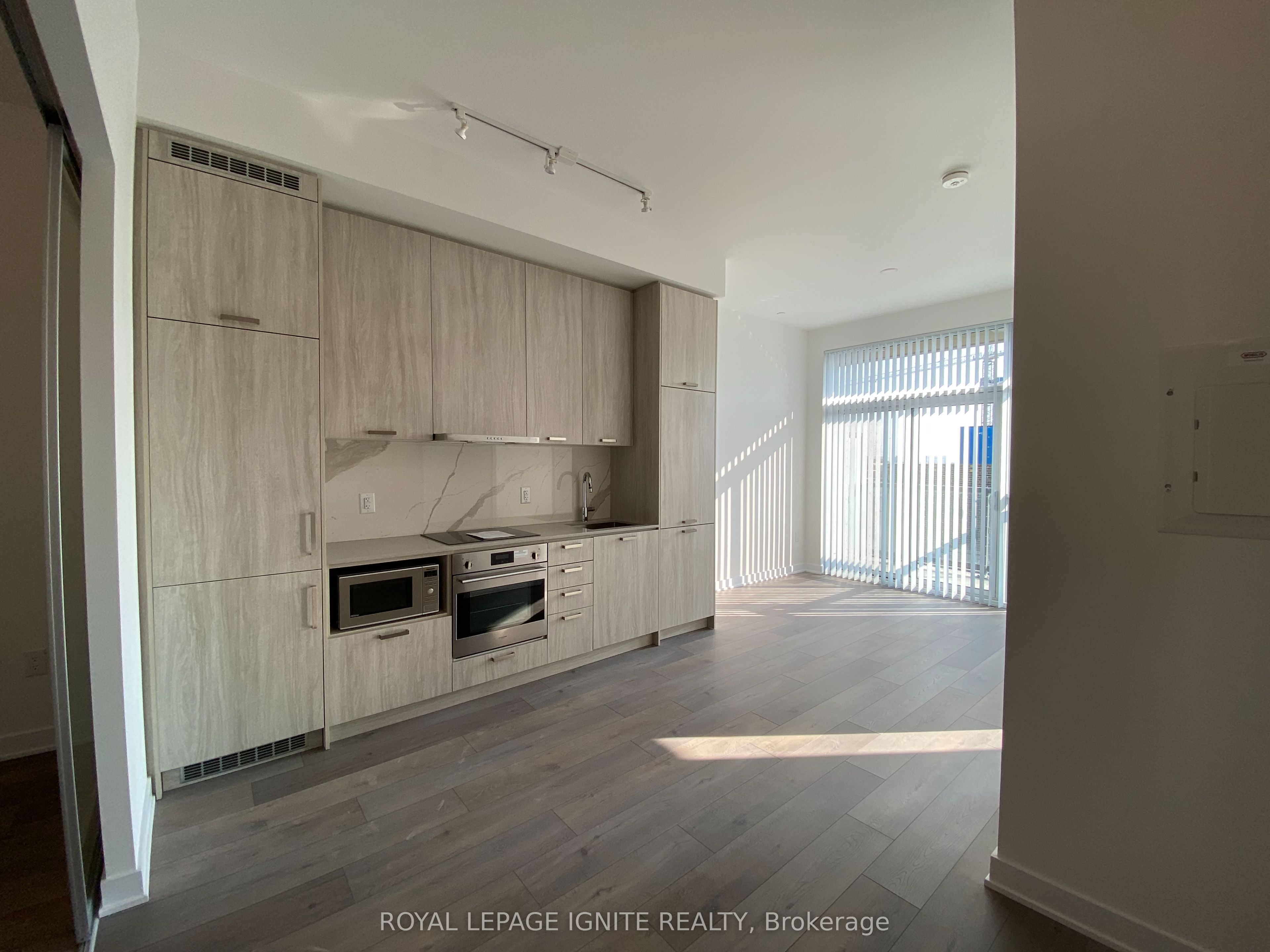 Additional image 4 of 307-10 Honeycrisp Crescent, Vaughan, ON, L4K 0M7
