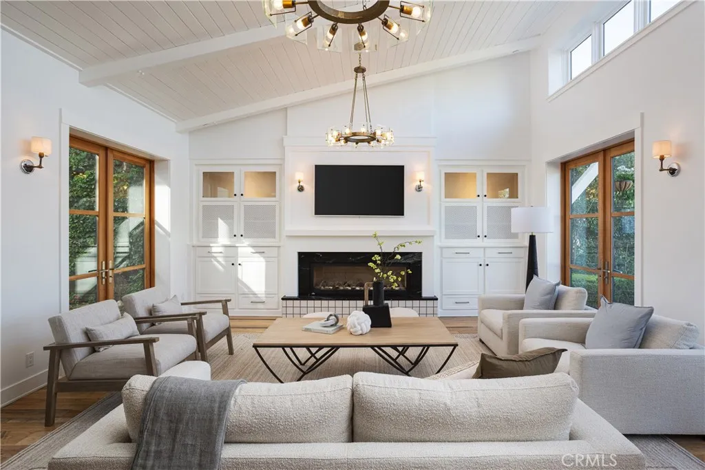 Additional image 3 of 2217 Laurel Pl, Newport Beach, CA 92663