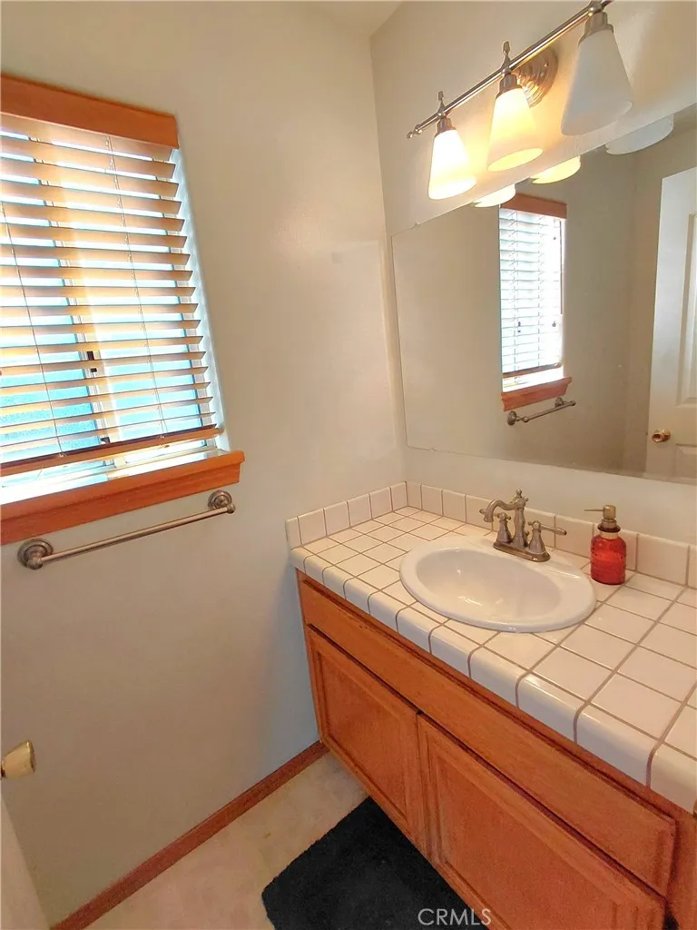 Additional image 54 of 729 E Victoria Court, Lake Arrowhead, CA 92352