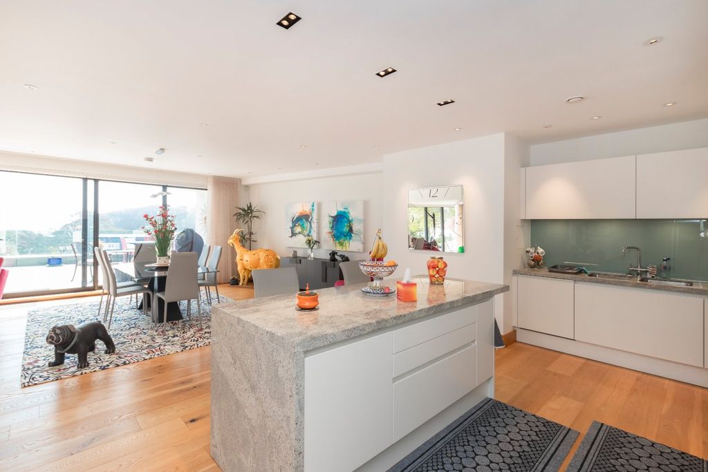 Additional image 14 of 3 bed flat for saleGeorge Road, St. Peter Port, Guernsey GY1