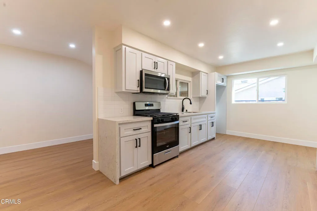 Additional image 30 of 5840 Satsuma Avenue, Los Angeles, CA 91601