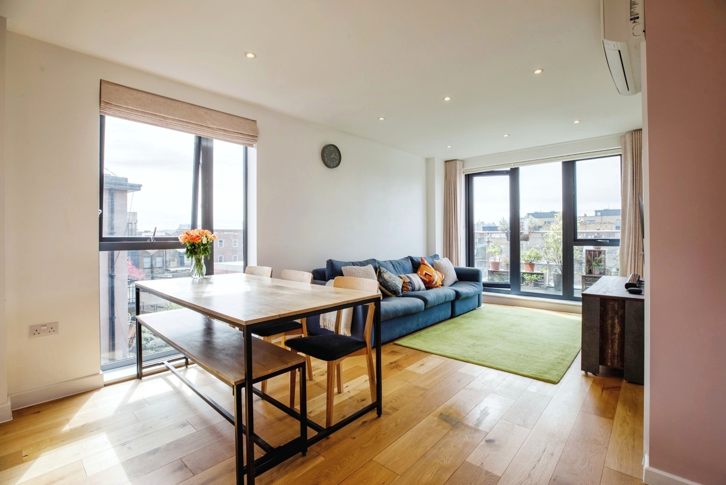 2 Bed Flat, Waleorde Road, SE17, N1 7GU