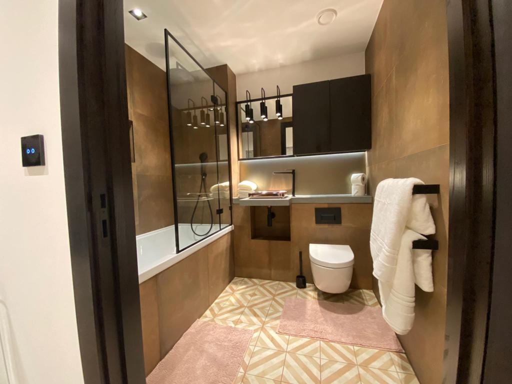 Additional image 6 of 2 Bed Flat, Keybridge Tower, SW8, N1 7GU