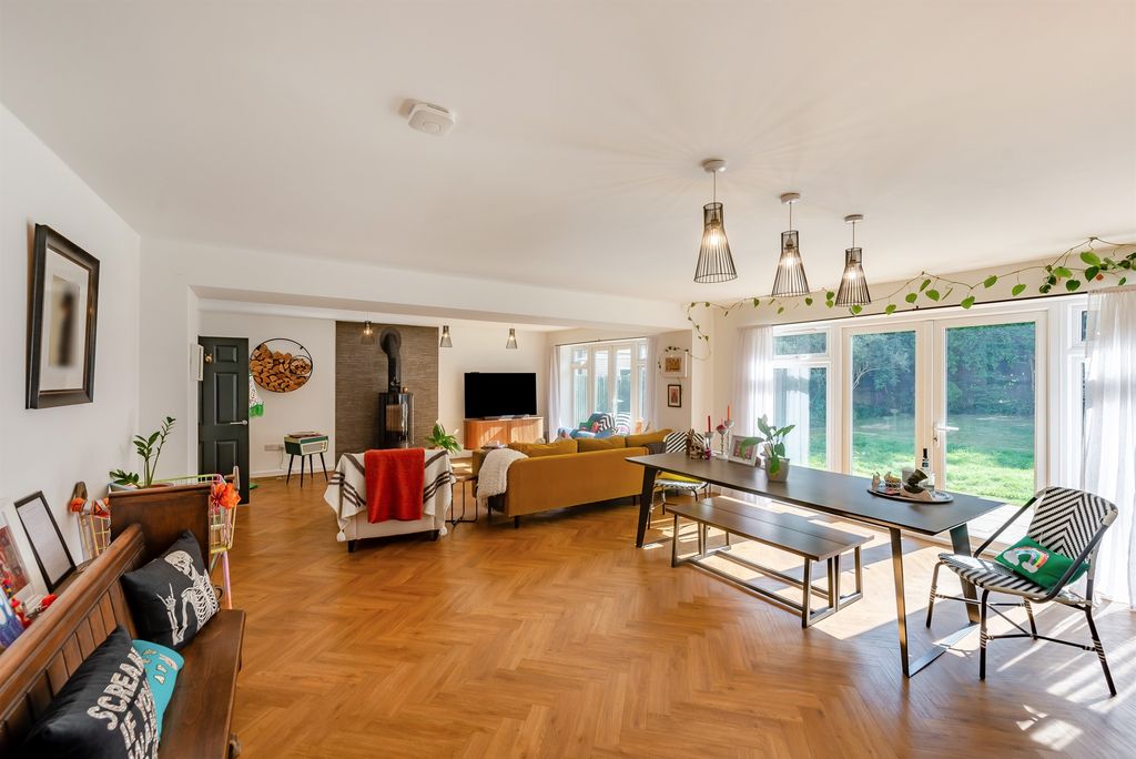 Additional image 9 of 5 bed detached house for saleDebdale, Orton Waterville, Peterborough PE2