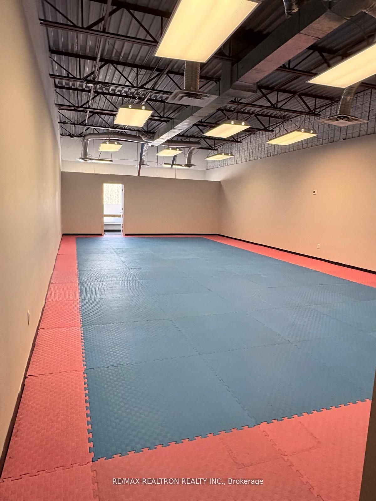 Additional image 6 of 4-2 Allaura Boulevard, Aurora, ON, L4G 3S6