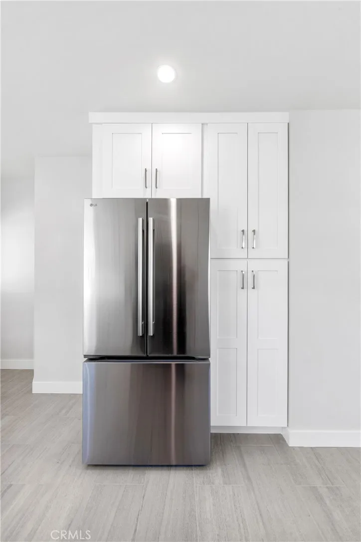 Additional image 86 of 406 Eton Dr, Burbank, CA 91504