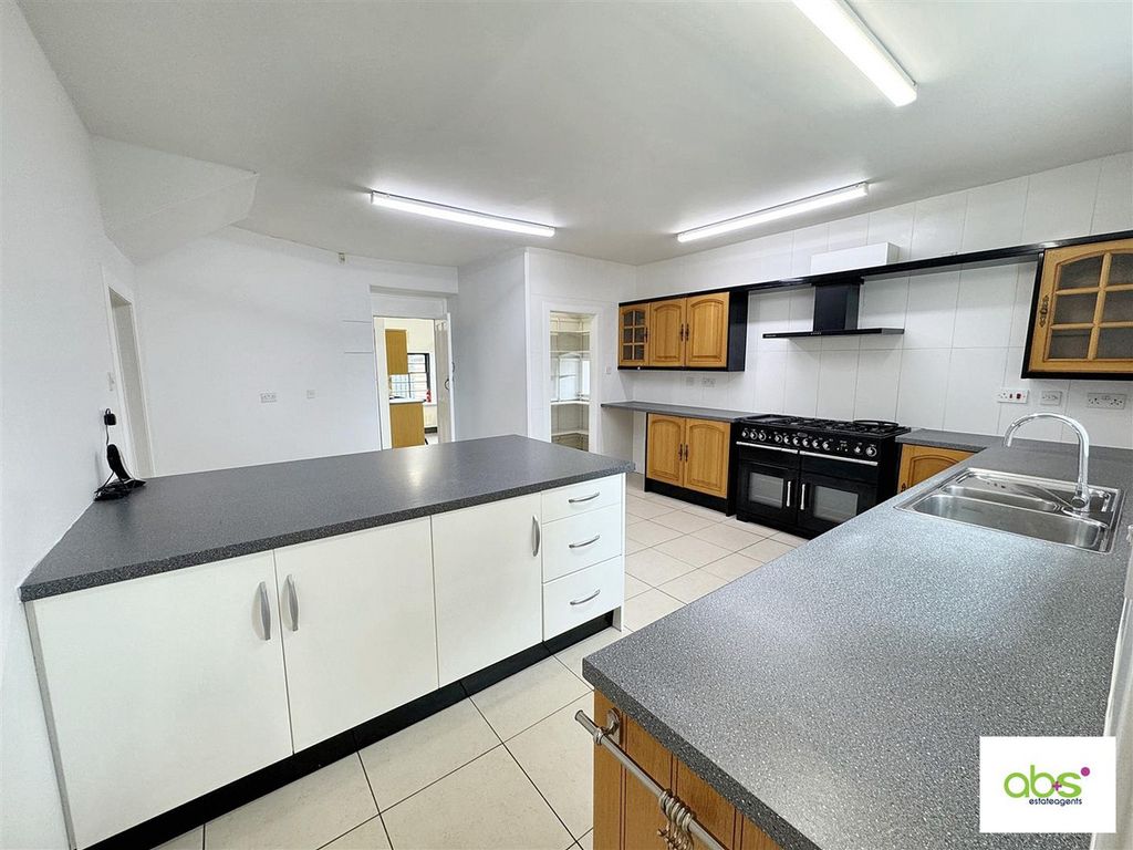 Additional image 5 of 8 bed detached house for saleGreyfriars House 8 Queen Street, Elgin IV30