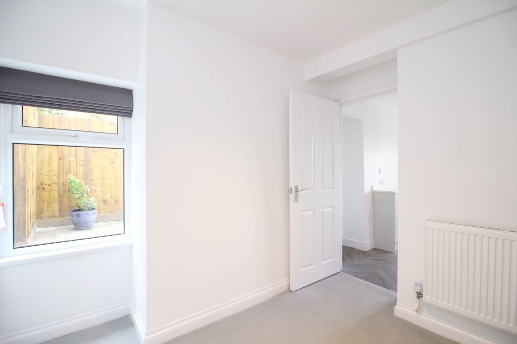 Additional image 14 of 2 bed flat for saleCilfynydd Road, Cilfynydd, Pontypridd CF37