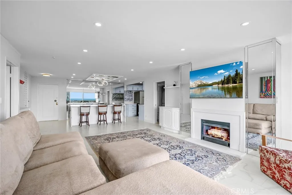 Additional image 33 of 101 Scholz Plaza Unit 224, Newport Beach, CA 92663