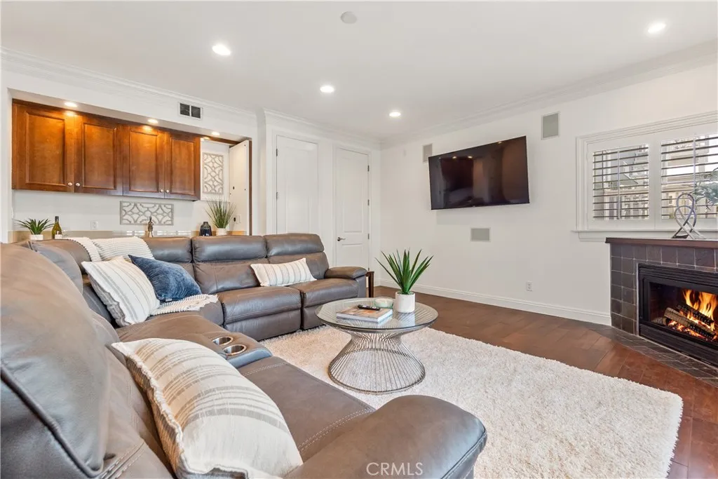 Additional image 12 of 1077 10th Street, Hermosa Beach, CA 90254