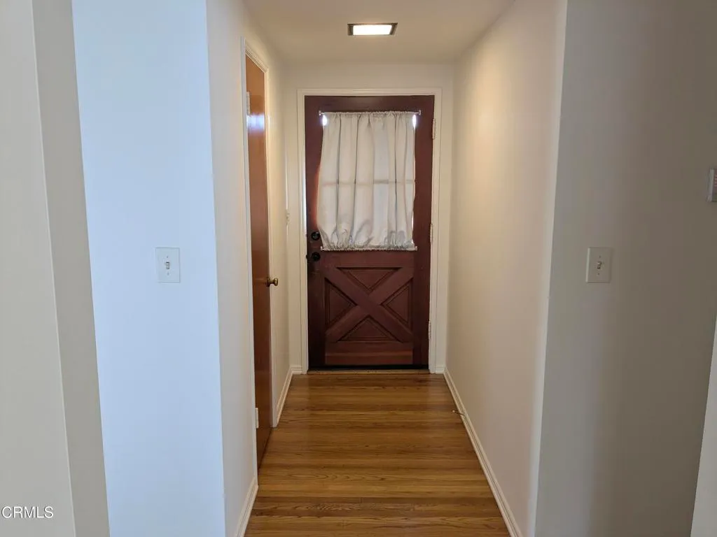 Additional image 4 of 1990 Fox Ridge Drive, Pasadena, CA