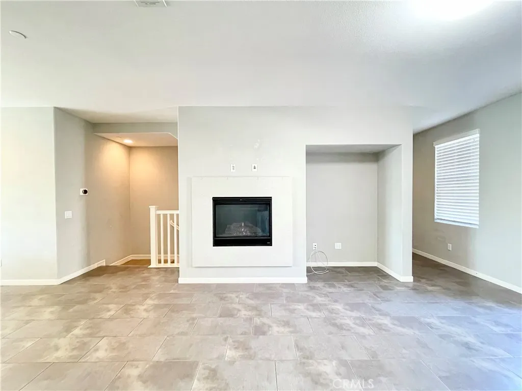 Additional image 13 of 709 S Azusa Ave APT L, Azusa, CA 91702