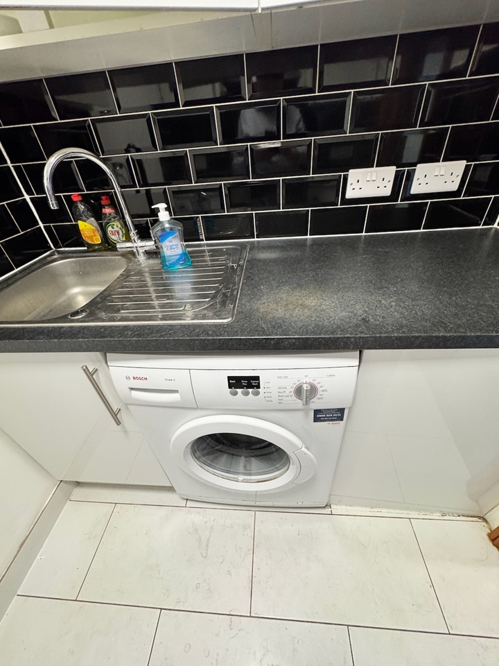 Additional image 15 of 1 Bed Flat, Parkway, NW1, N1 7GU