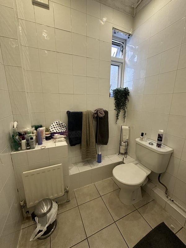 Additional image 3 of Room in a Shared Flat, Colonnade, WC1N, N1 7GU