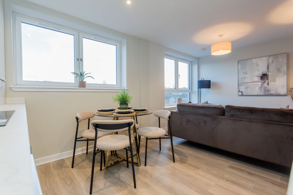 Additional image 3 of 2 bed flat for sale4/2 16 Bridge Street, Paisley PA1