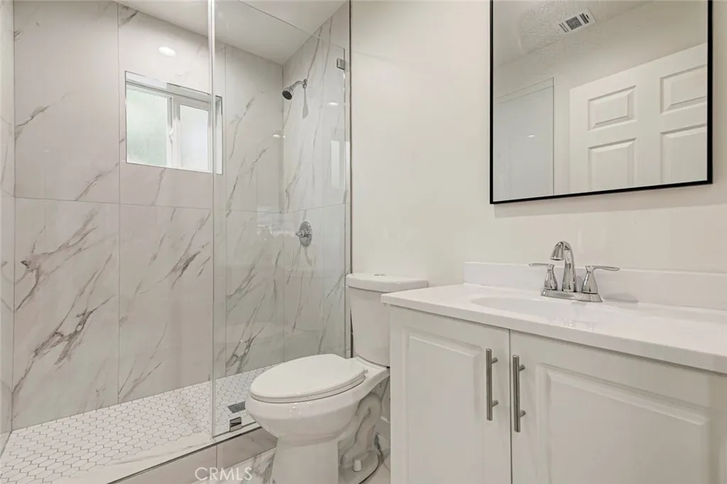 Additional image 13 of 15557 Wyandotte Street, Van Nuys, CA 91406