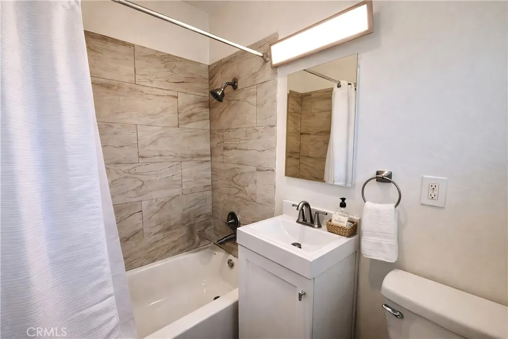 Additional image 29 of 1820 W Sallie Unit B, Anaheim, CA 92804