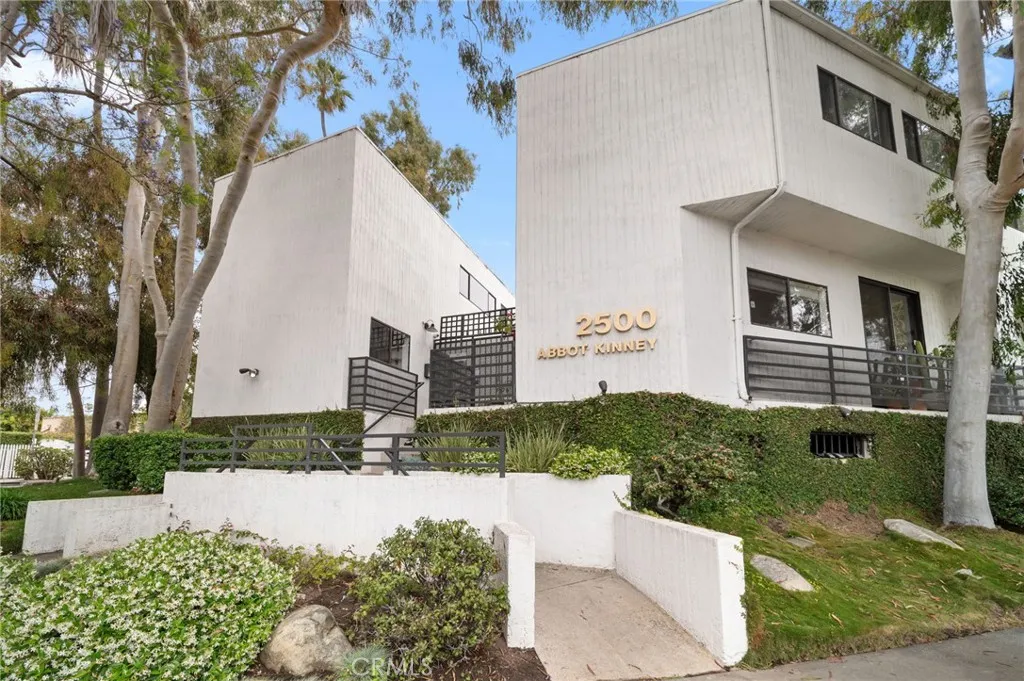 Additional image 29 of 2500 Abbot Kinney Boulevard Unit 9, Venice, CA 90291