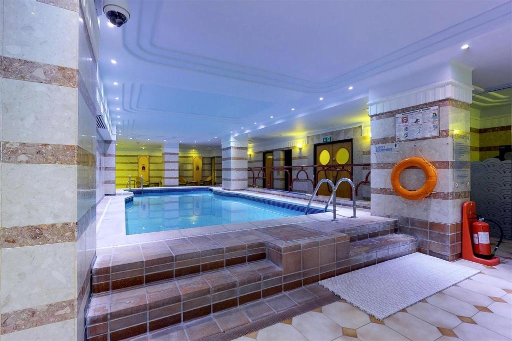 Additional image 3 of Studio Flat, Florin Court, EC1M, N1 7GU