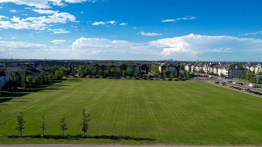 Additional image 3 of 2408-8 Bridlecrest Drive SW, Calgary, AB, T2Y0H7