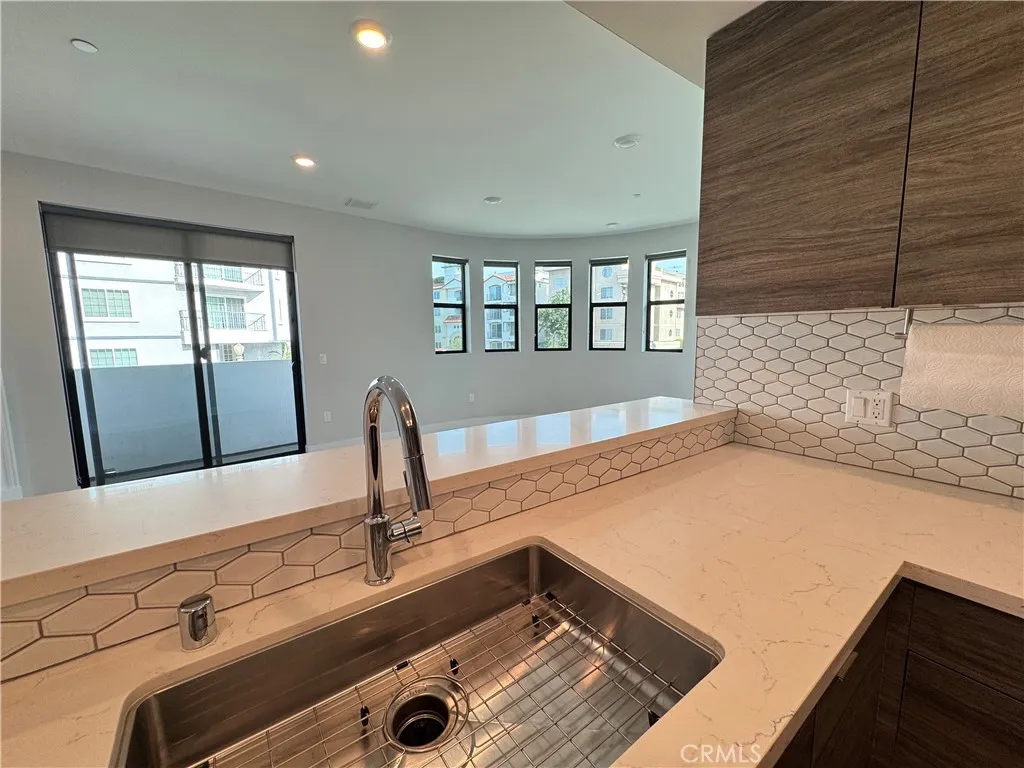 Additional image 44 of 4383 N Sepulveda blvd, Sherman Oaks, CA 91403