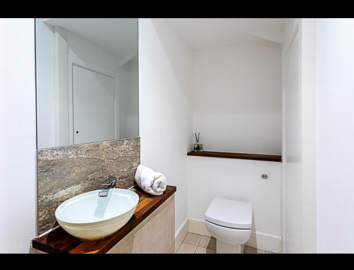 Additional image 7 of 2 Bed Flat, Tanner Street, SE1, N1 7GU