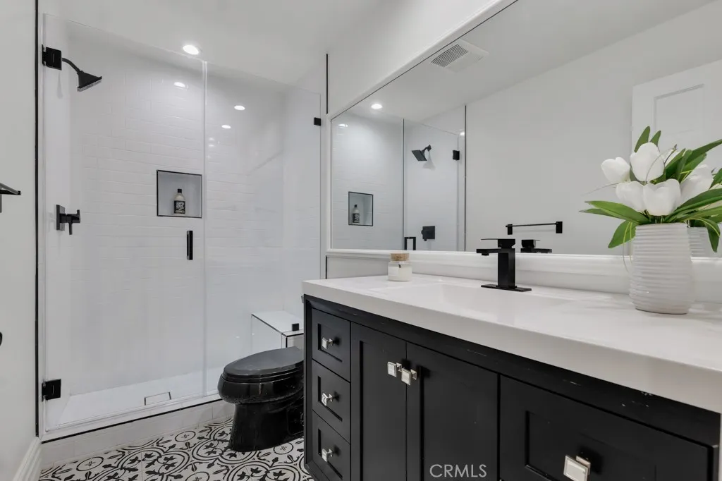 Additional image 58 of 5952 Woodland View Drive, Woodland Hills, CA 91367