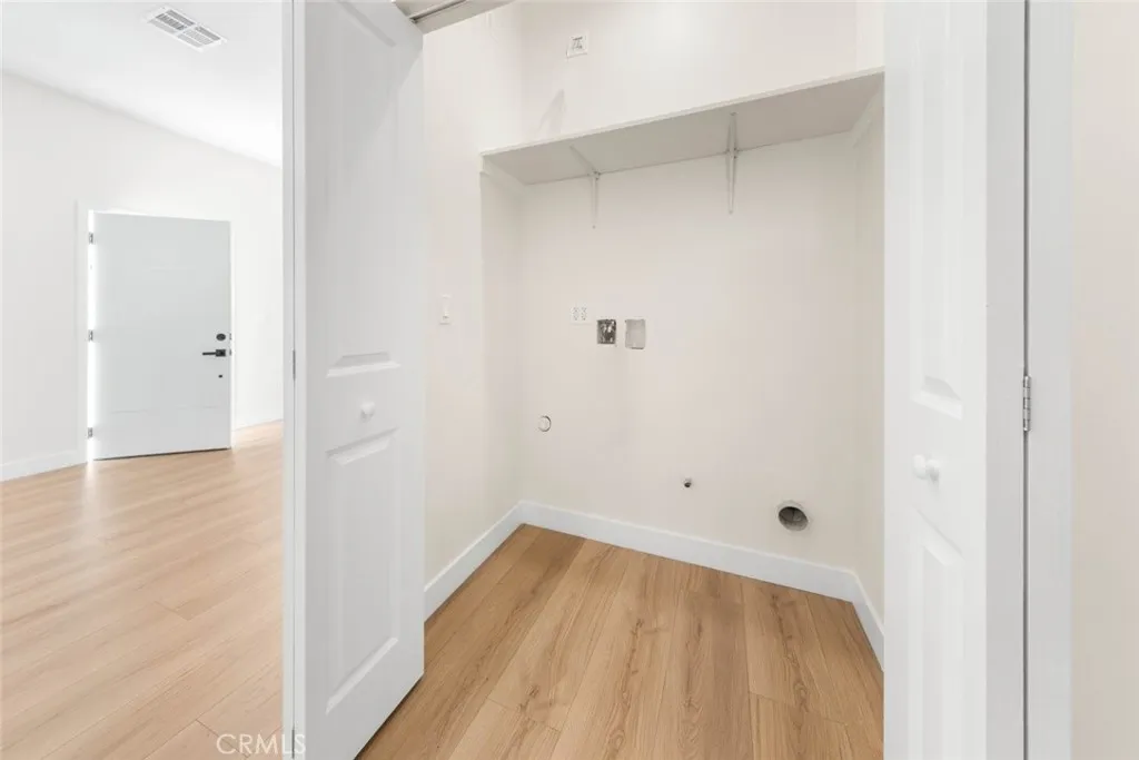 Additional image 16 of 14729 Leadwell St, Van Nuys, CA 91405