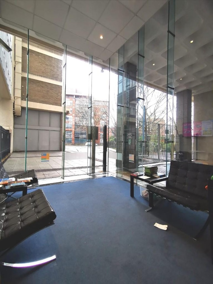 Additional image 16 of 2 Bed Flat, Metro Central Heights, SE1, N1 7GU