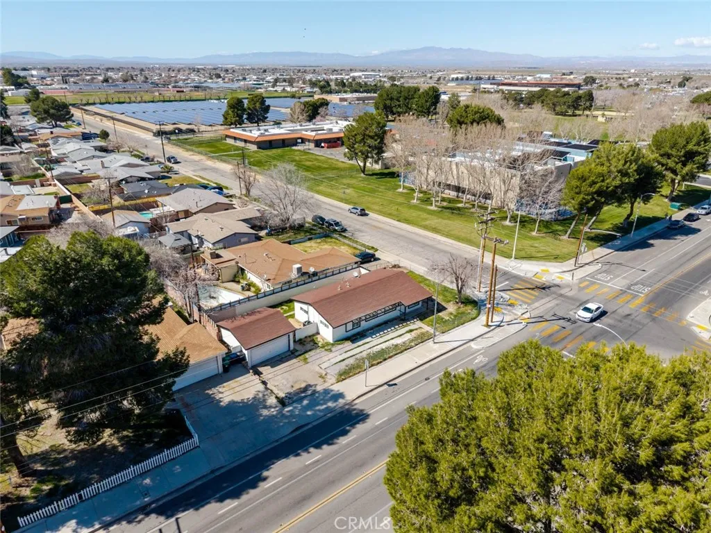44961 5th Street E, Lancaster, CA 93535