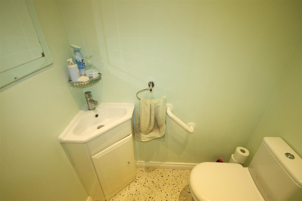 Additional image 17 of 4 bed terraced house for sale22, 24, 26, 28 And 28A Dromore Street, Ballynahich BT24