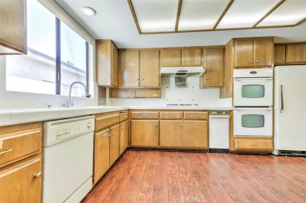 Additional image 53 of 17522 Sherman Way Unit 202, Van Nuys, CA 91406