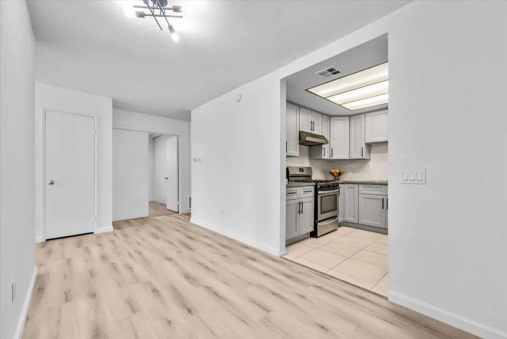 Additional image 9 of 13388 Wisteria Pl, Chino, CA 91710