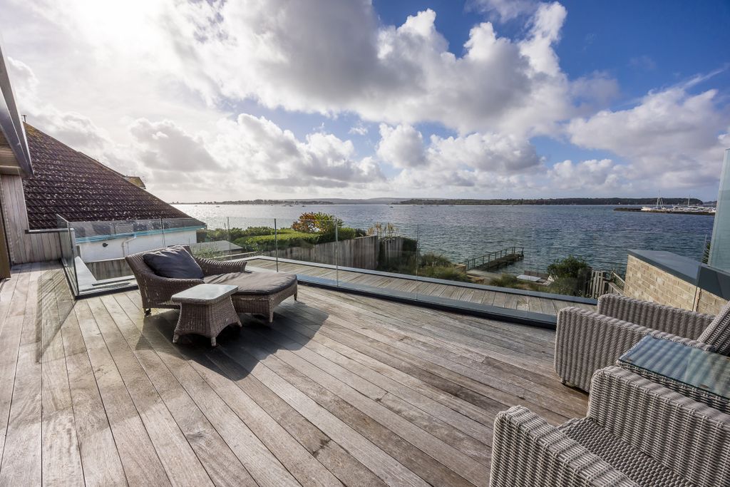 Additional image 17 of 4 bed detached house for saleFirs Lane, Poole BH14